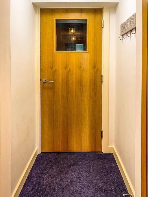 Soho Beach Apartment With Fabulous Sea View And 2 Minutes To The Beach With Free Parking And Netflix Bournemouth Dış mekan fotoğraf